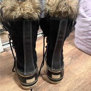 Sorel Women's Black and Brown Fur-Lined Boots